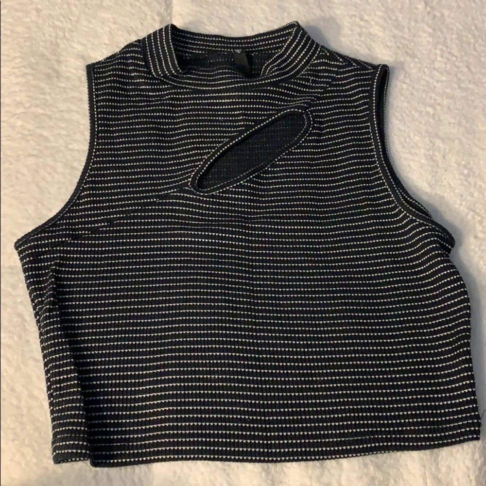 Black and silver crop top